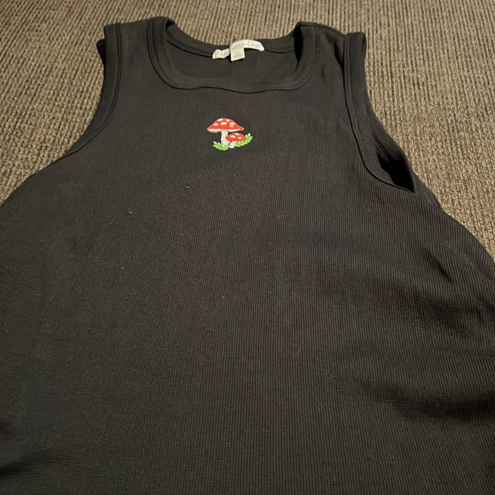 Tank - Picture 1 of 4